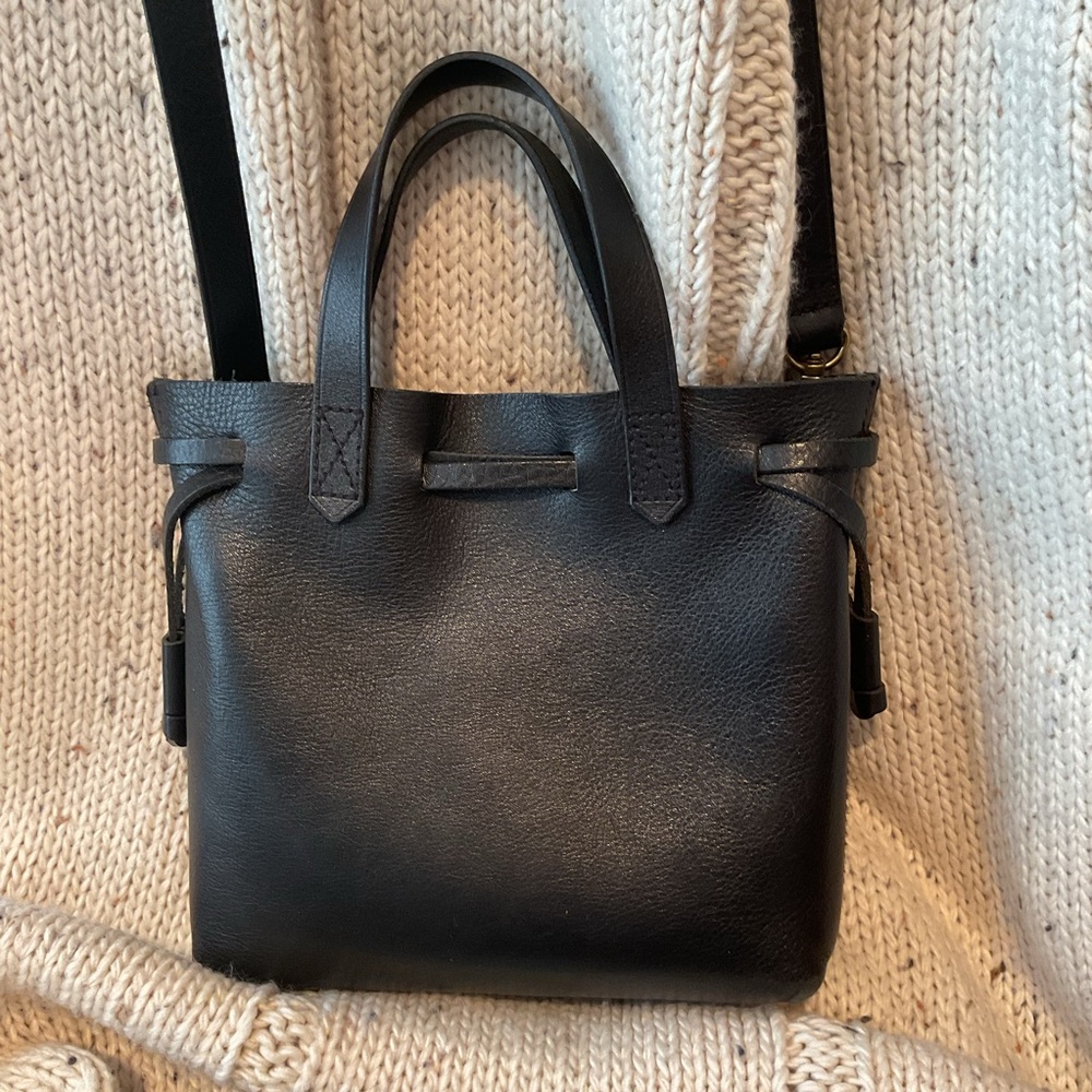 Madewell Small Drawstring Transport Crossbody Bag ⭐️ black leather ⭐️